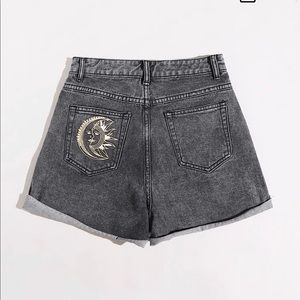 Washed cuffed denim shorts